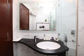 Oyo Premium Pitampura Hotel New Delhi Eksteriør billede