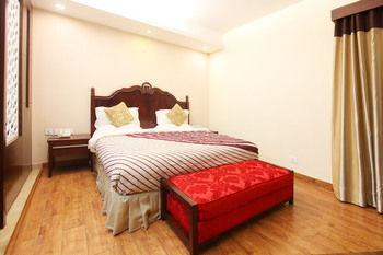 Oyo Premium Pitampura Hotel New Delhi Eksteriør billede
