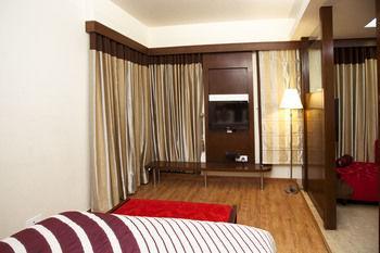 Oyo Premium Pitampura Hotel New Delhi Eksteriør billede